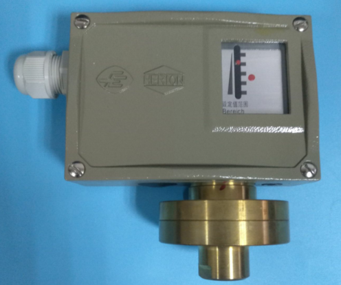 D510/7D四氟膜片壓力控制器 上海遠(yuǎn)東儀表廠(chǎng)